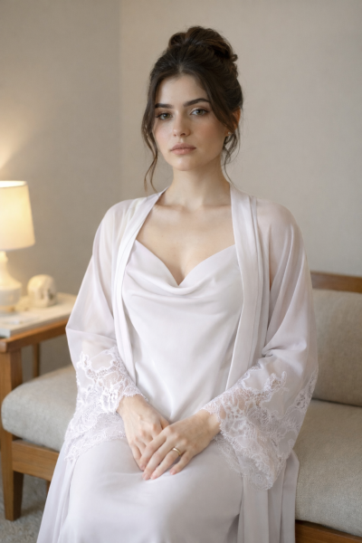 نعومه فخامه